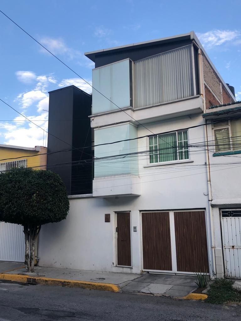 Casa en Fraccionamiento San Rafael, Tlalnepantla
