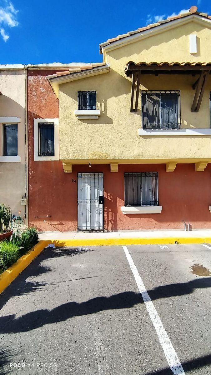 En renta bonita casa de 3 recámaras, Fracc. Real Verona, Tecámac |  EasyBroker