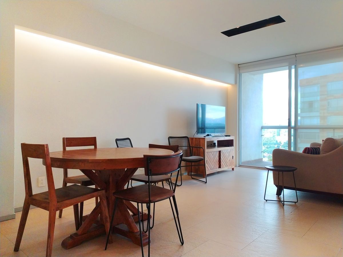 2 de 25: Comedor y sala