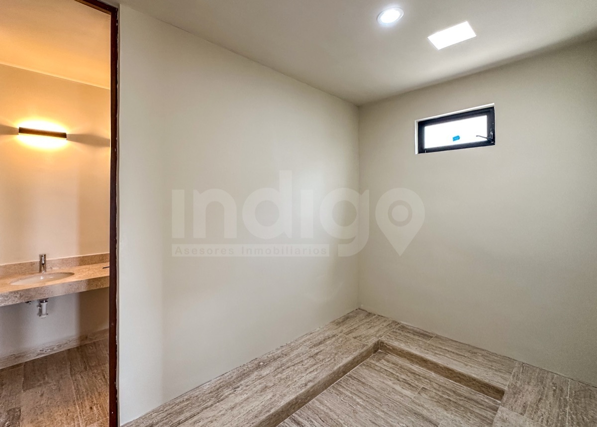 26 de 41: Vestidor Recámara Principal