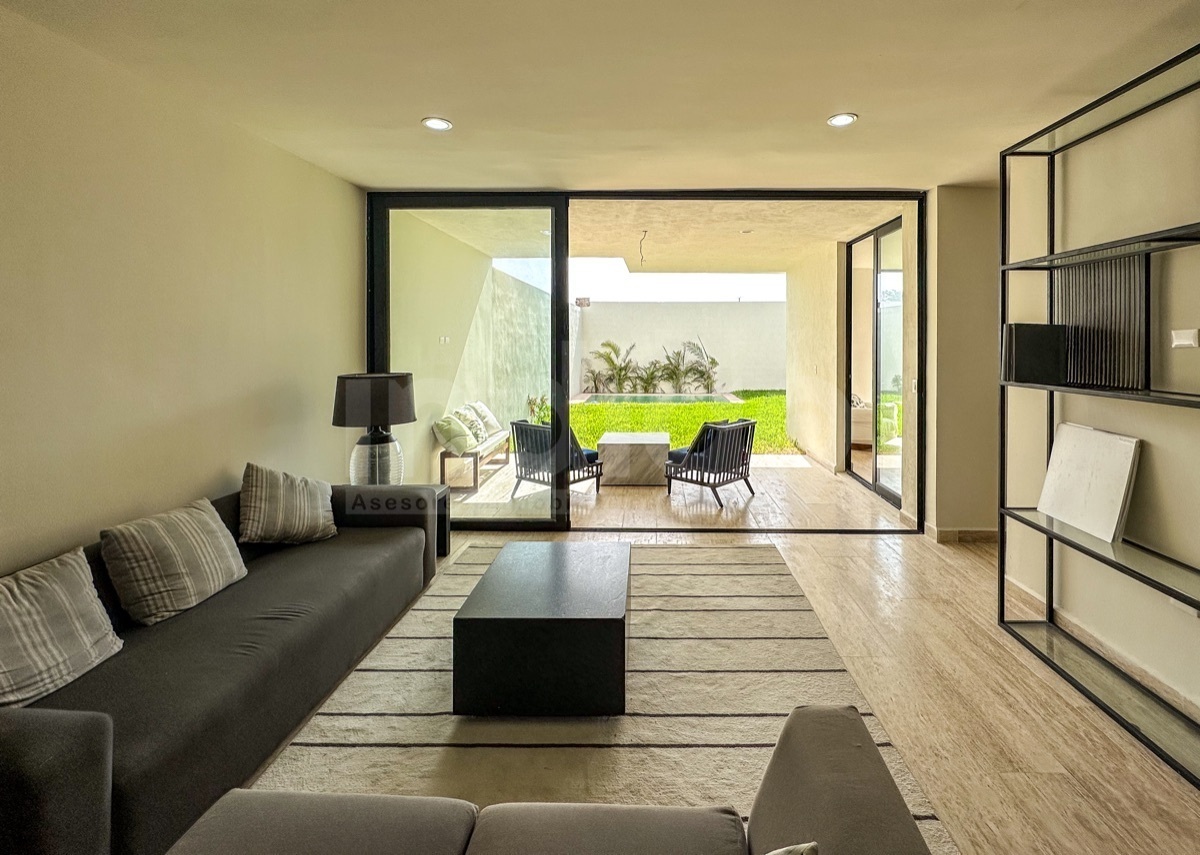 13 de 41: Sala con Vista al Jardín