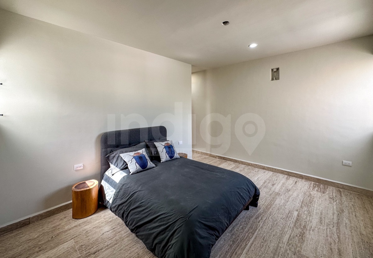 32 de 41: Recámara Secundaria 2 en Planta Alta