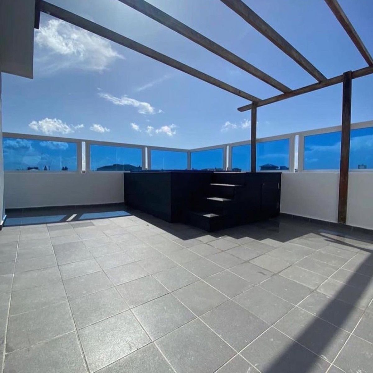 View of C21 loading... - CENTURY 21