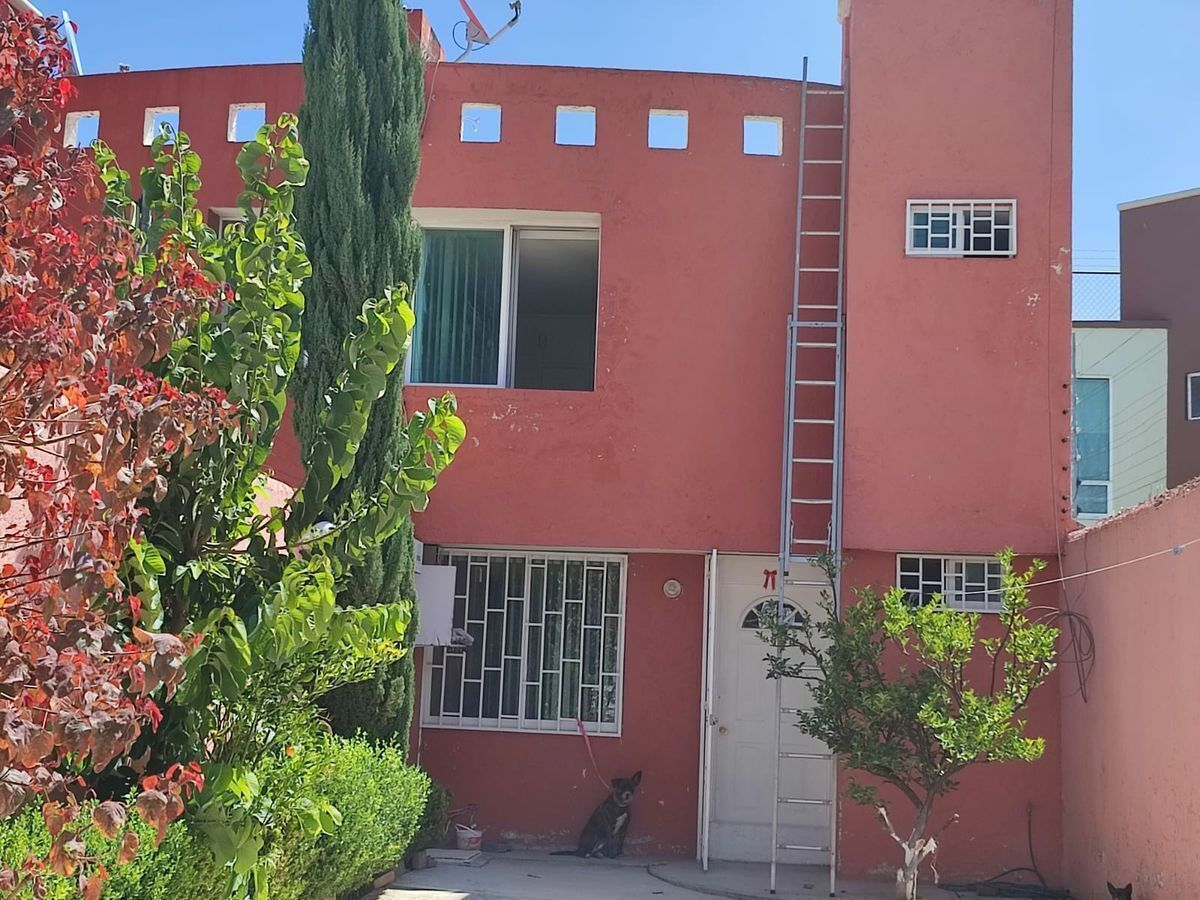 CASA EN RENTA ARBOLEDAS DE LOMA BELLA | EasyBroker