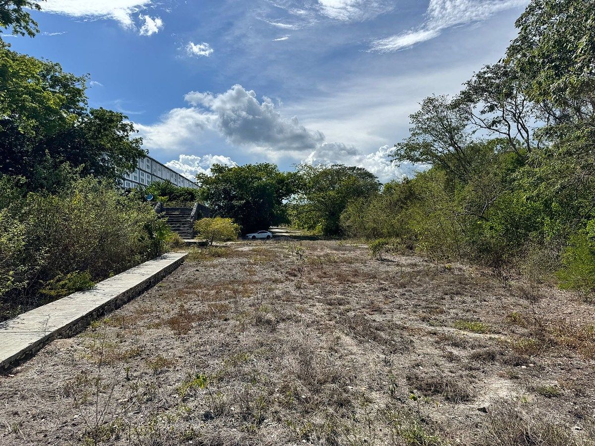 EXCELENTE TERRENO HABITACIONAL NO CENTRO DE CANCÚN, foto 1 de 18