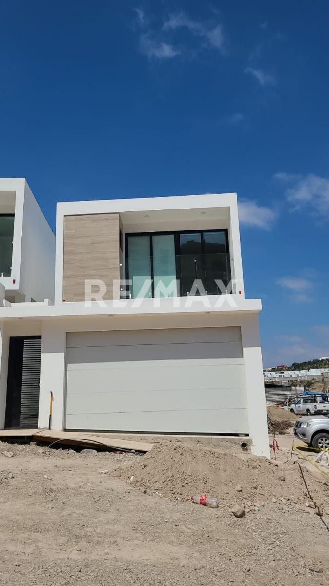 Casa en Venta en Entrenubes, Tejamen, Tijuana B.C.
