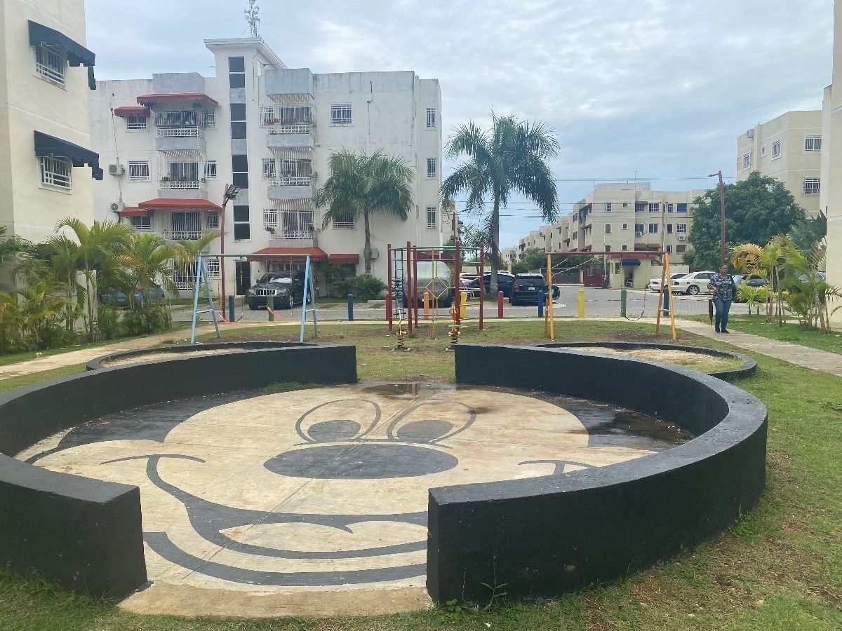 1 de 40: Parque Infantil