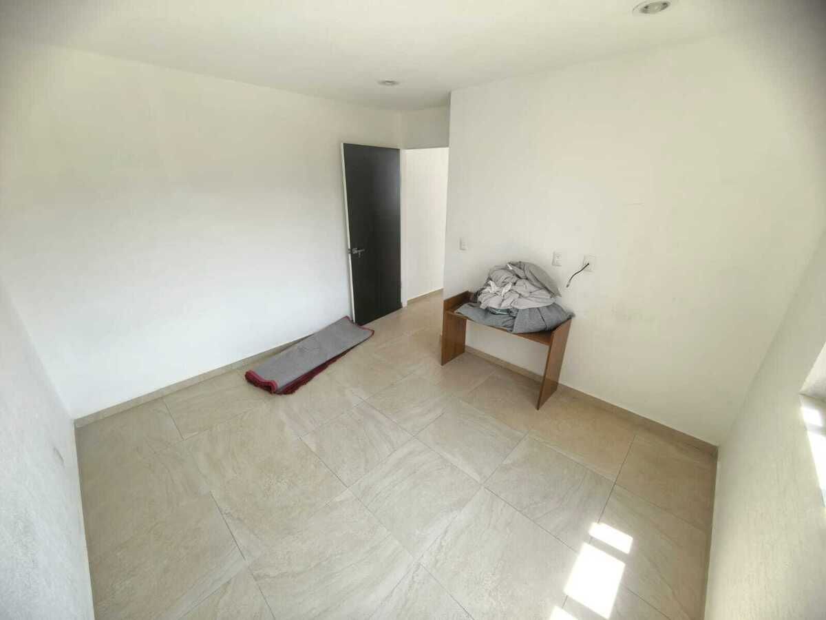 27 de 27: Estudio PB (tiene un sofa cama)