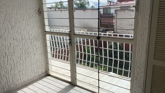 34 de 38: balcón 