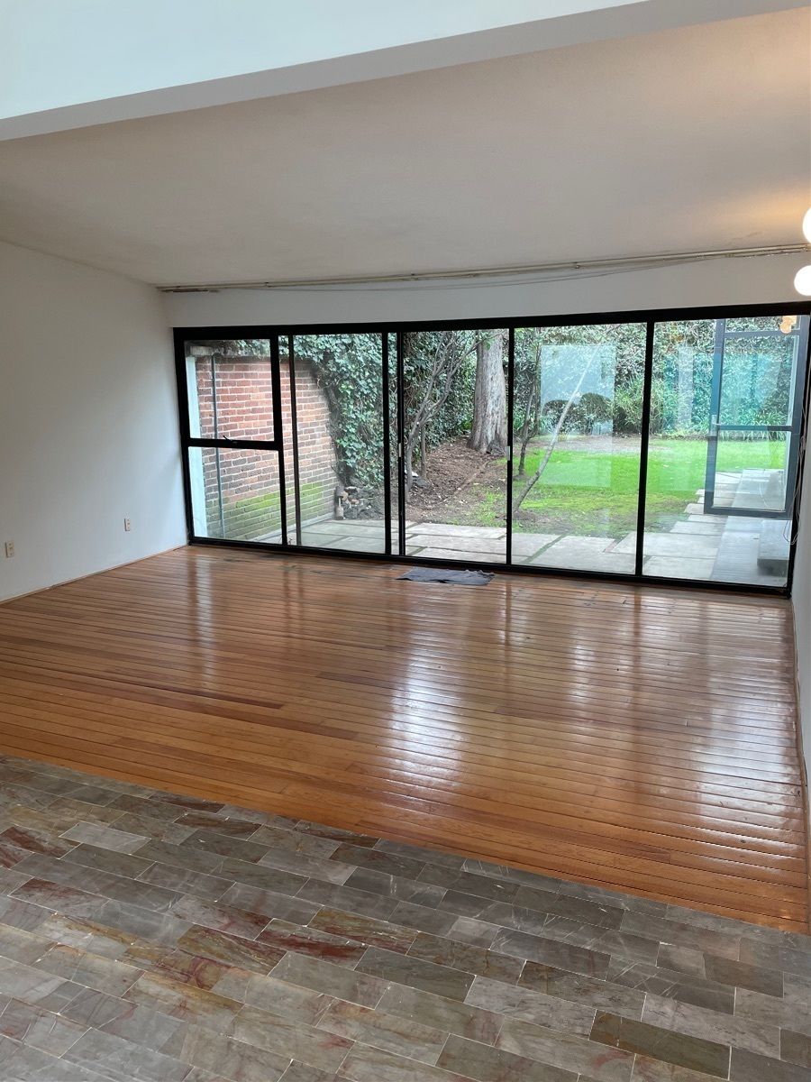 VENTA CASA CON JARDIN DE 4 RECAMARAS, COL. TORIELLO GUERRA, TLALPAN