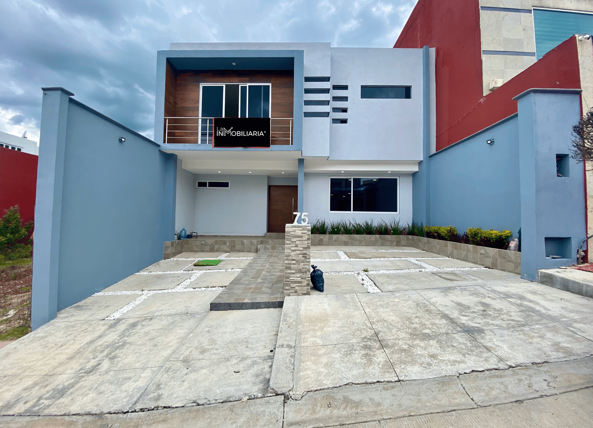 CASA NUEVA Y AMPLIA EN RESIDENCIAL LOMAS VERDES