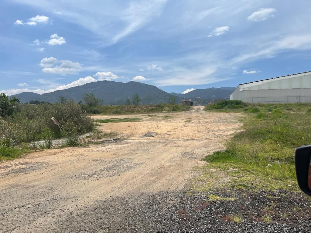 SE VENDE LOTE A UN COSTADO DE LOS GO KARTS DE BOSQUE REAL - foto 1