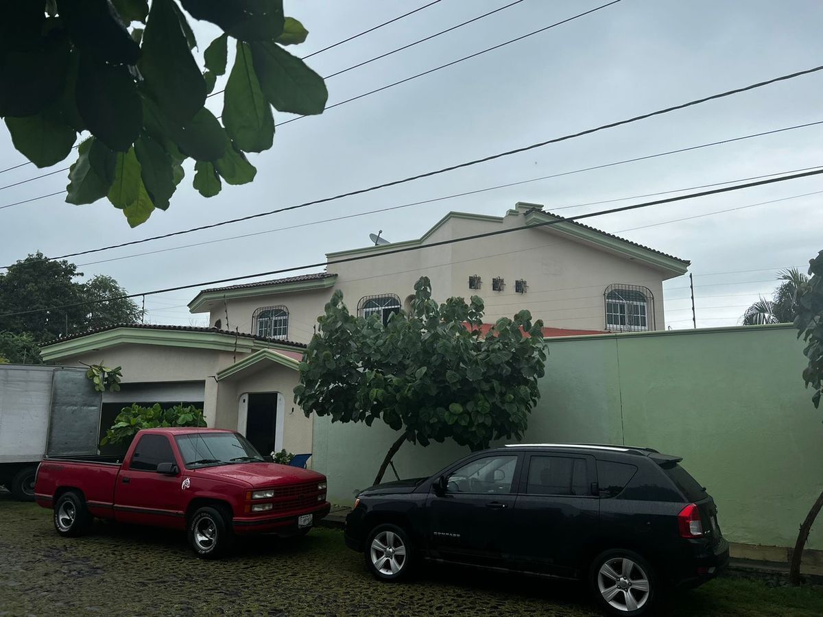 2 casas en venta en Centro, Tecoman, Colima 