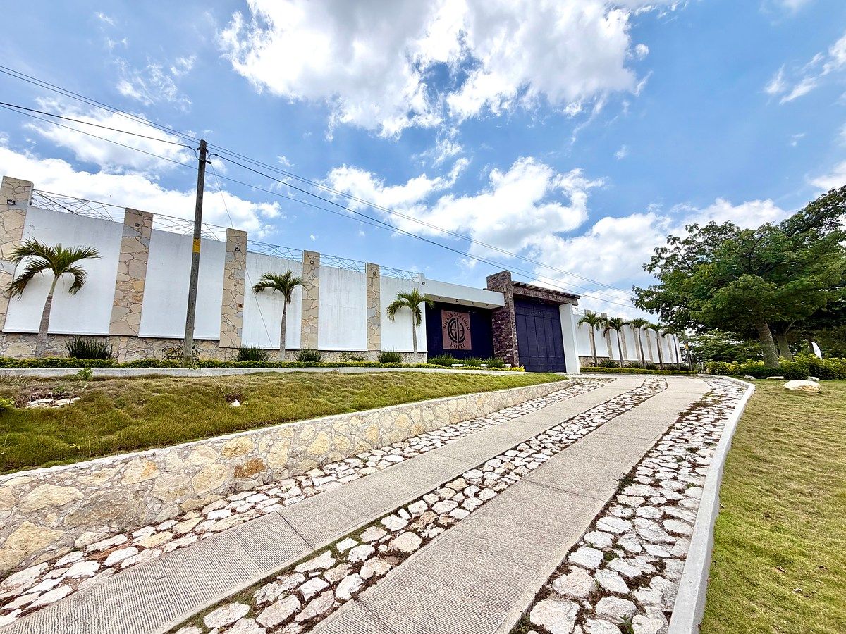Quinta con 13 Habitaciones, Jacuzzi, Restaurante y Más… en Venta, foto 1 de 50