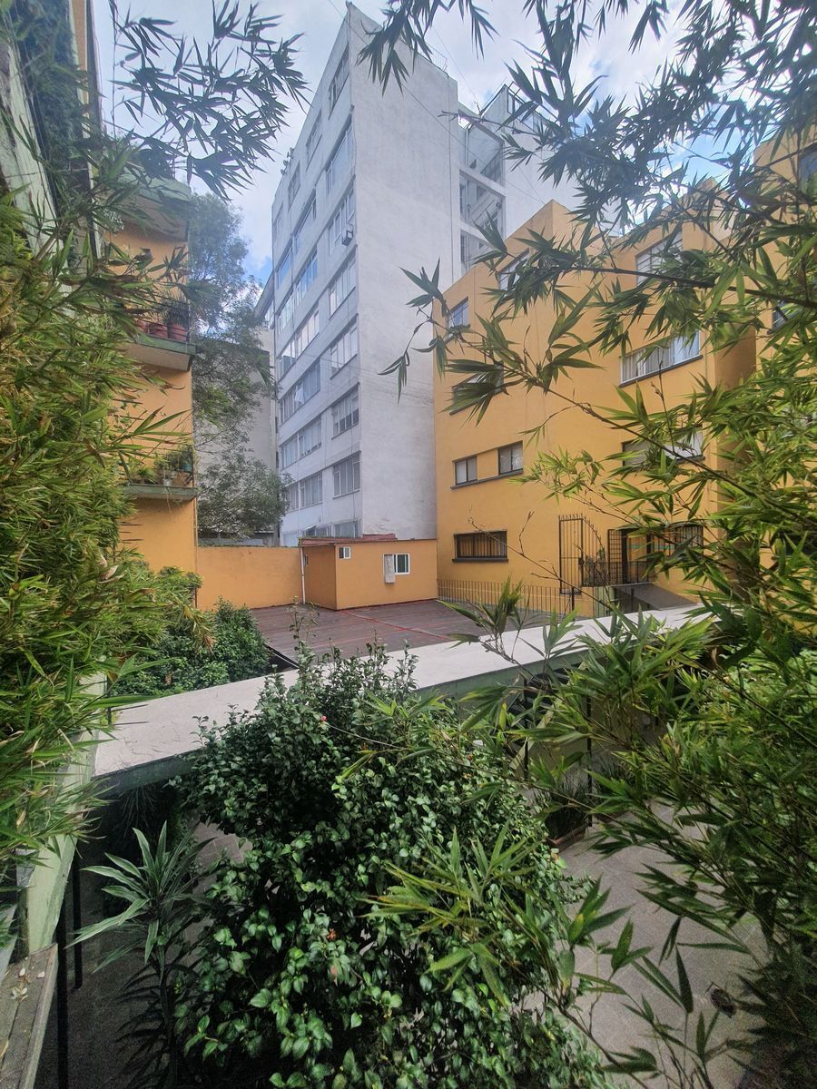 4 de 28