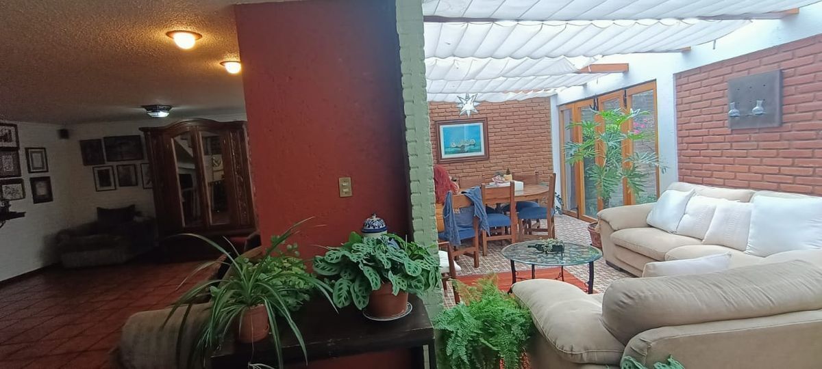 4 de 38