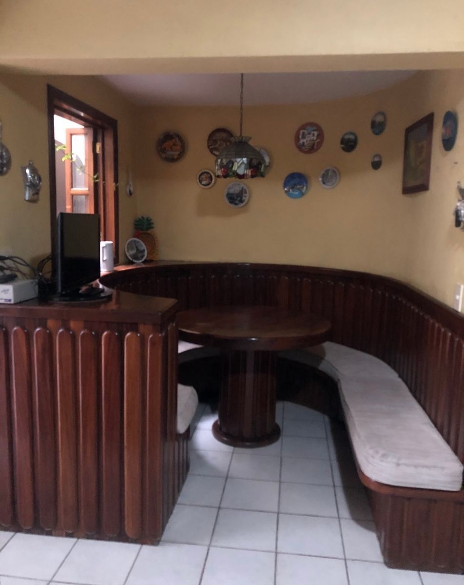 8 de 19