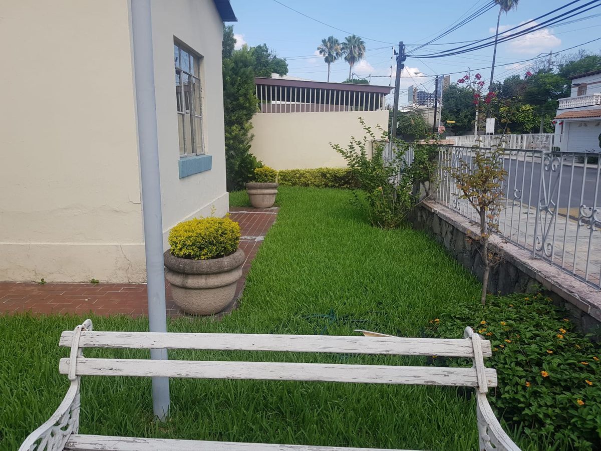 4 de 24