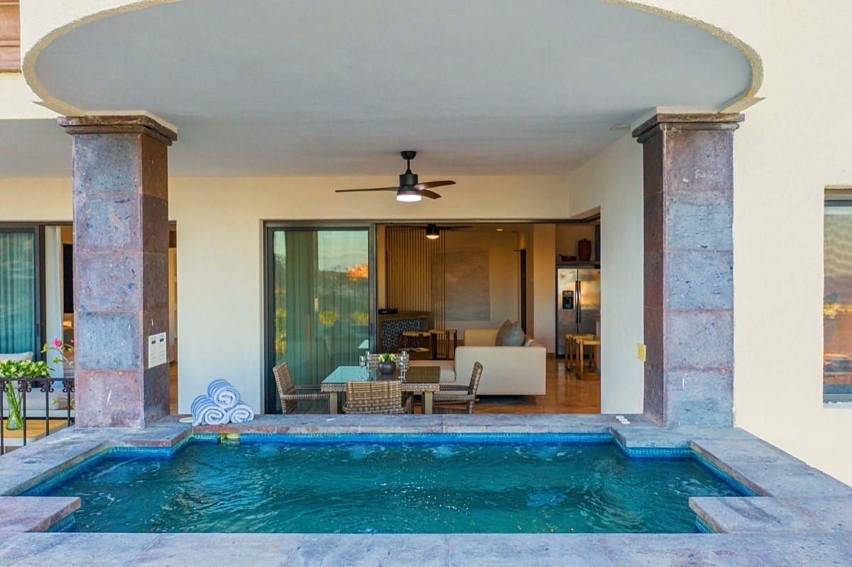 5 of 28: Private pool & Terrace