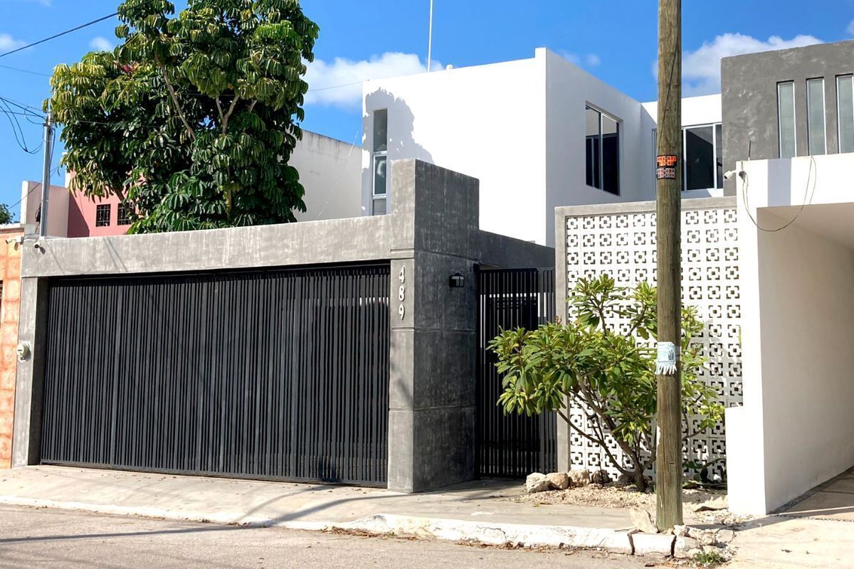 Casa de 4 Habitaciones y Piscina en Nuevo Yucatan, Merida