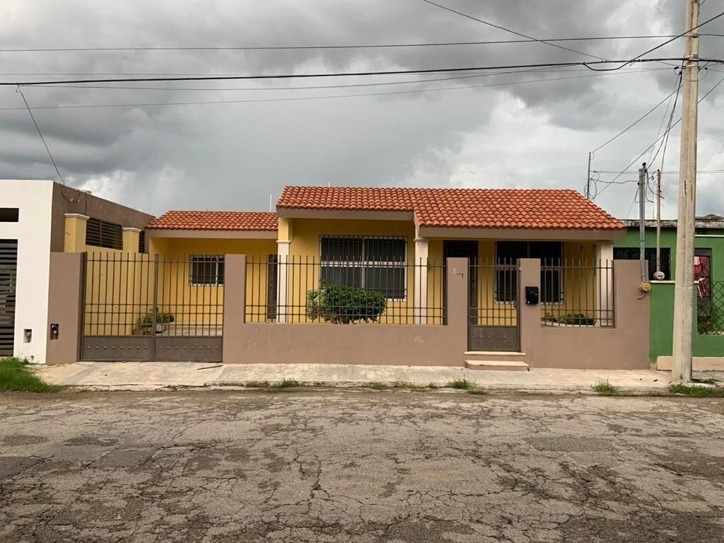 Casa una planta en Renta, en colonia Alemán, Mérida.