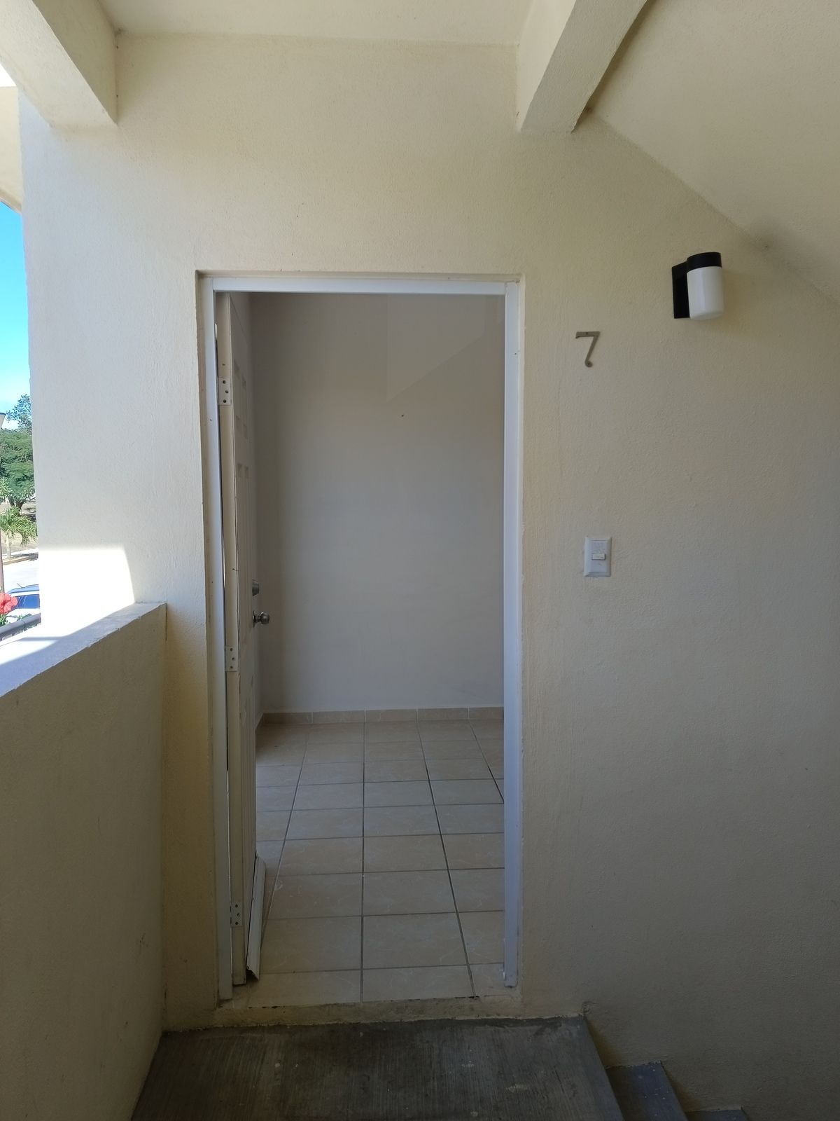 Entrada al departamento
