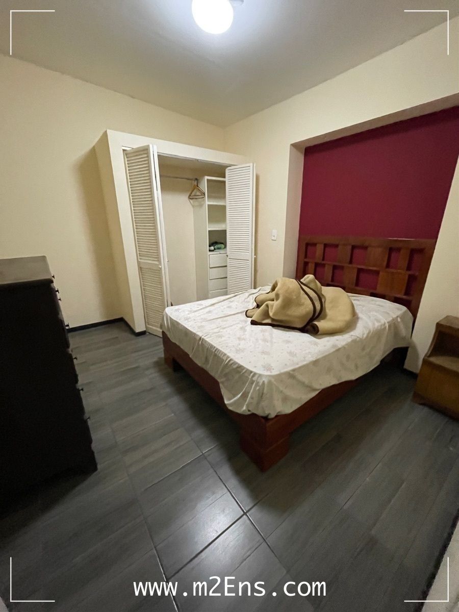 4 of 7: Habitación 1
