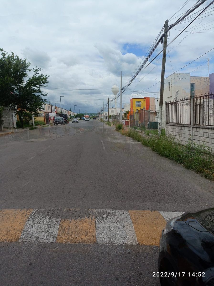 3 de 20: ACCESO AL FRACCIONAMIENTO