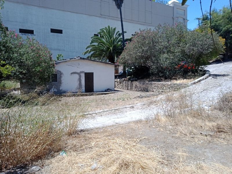 interior del terreno