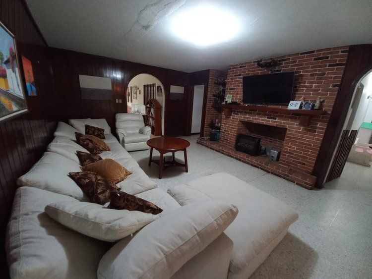 Casa en Venta para Remodelar en zona 10 EasyBroker