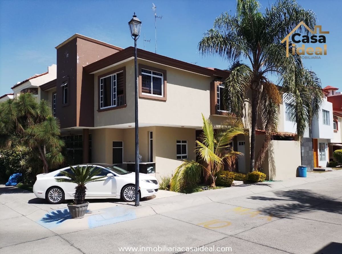 117 casas en venta en Avenida guadalupe, Avenida guadalupe, Jardines de  chapalita 