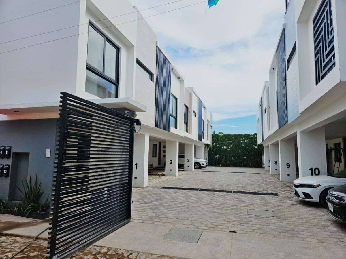 CASA À VENDA, ENTREGA IMEDIATA, ÁREA DE BUGAMBILIAS, foto 1 de 16