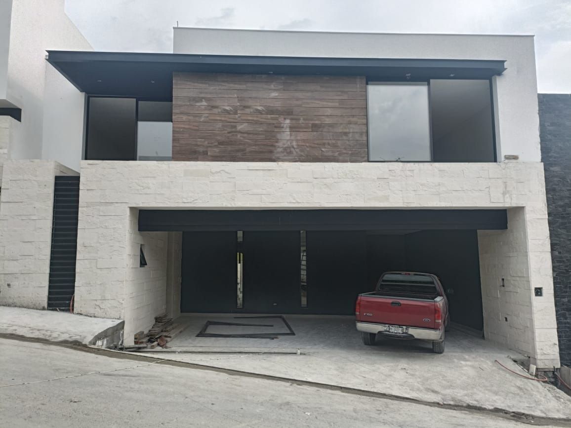 VENTA CASA EN CASTAÑOS DEL VERGEL ZONA EL URO