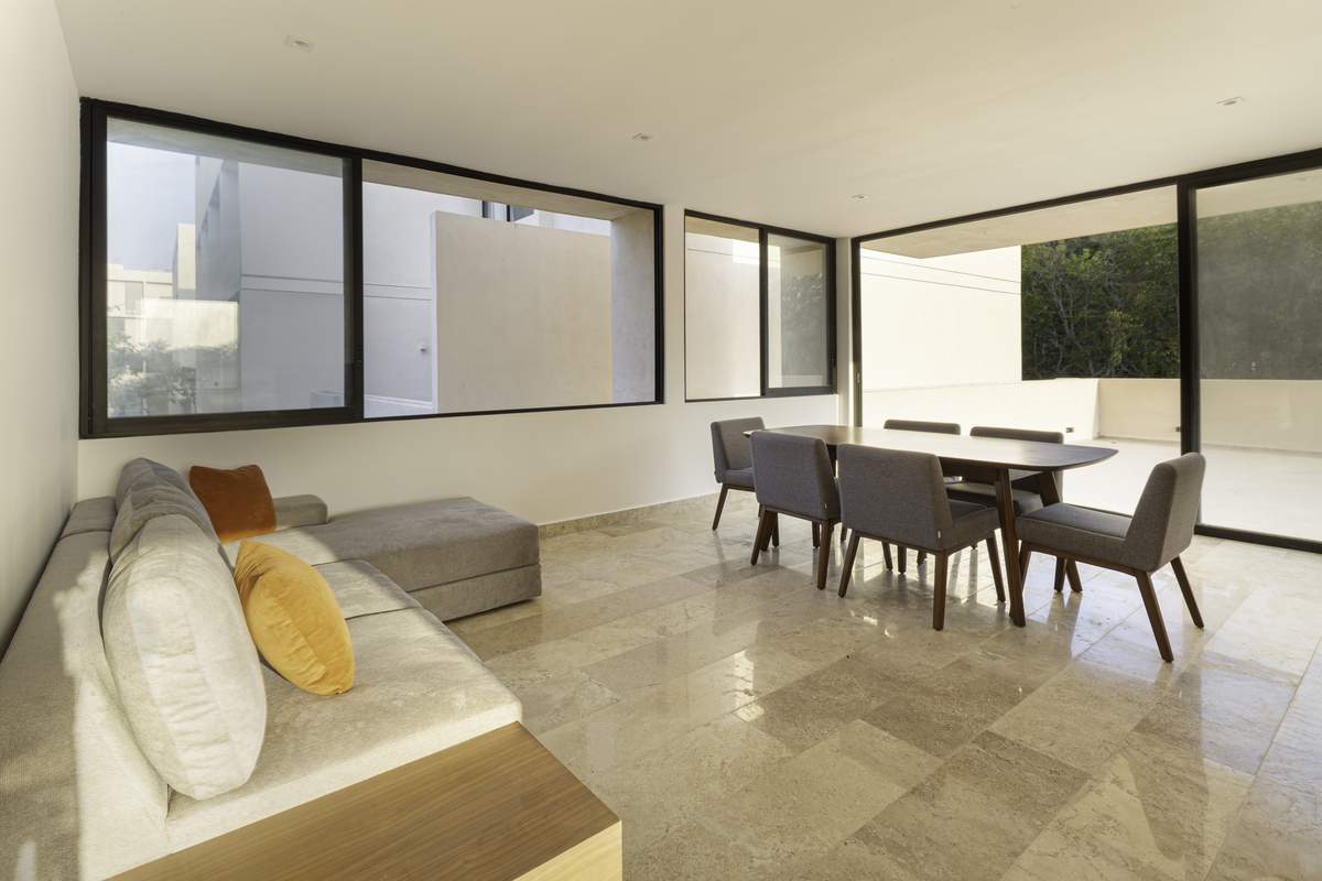 15 de 16: Salón de Usos Múltiples