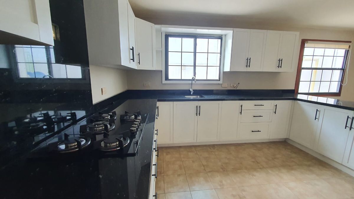 15 de 50: COCINA INTEGRAL NUEVA CON PARRILLA