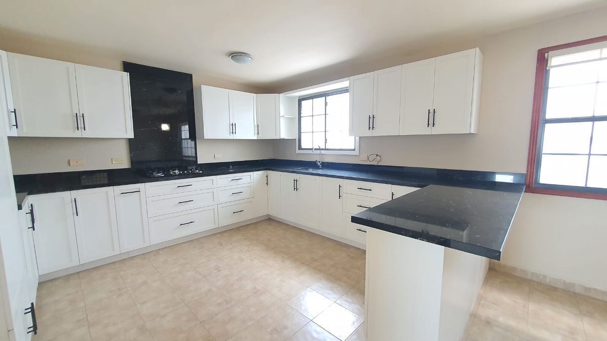 16 de 50: COCINA INTEGRAL NUEVA CON PARRILLA