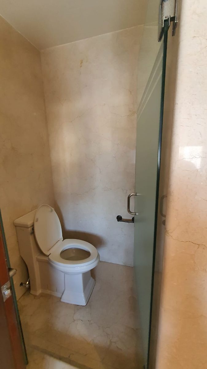 47 de 50: BAÑO CUARTO DE SERVICIO