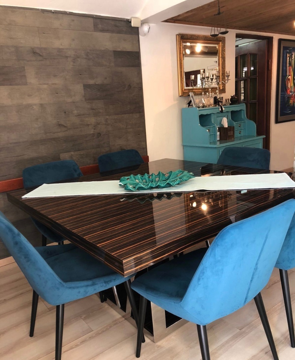 CASA EN VENTA EN JUAN DOLIO EN PRIMERA LÍNEA DE PLAYA DE 4 HABITACIONES