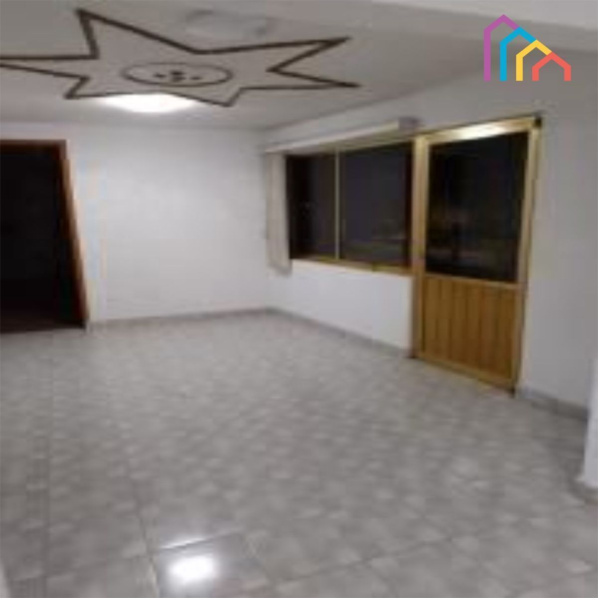 VENTA DE HERMOSO DEPTO CON MUEBLES DE CEDRO EN EXCELTENTE UBICACION