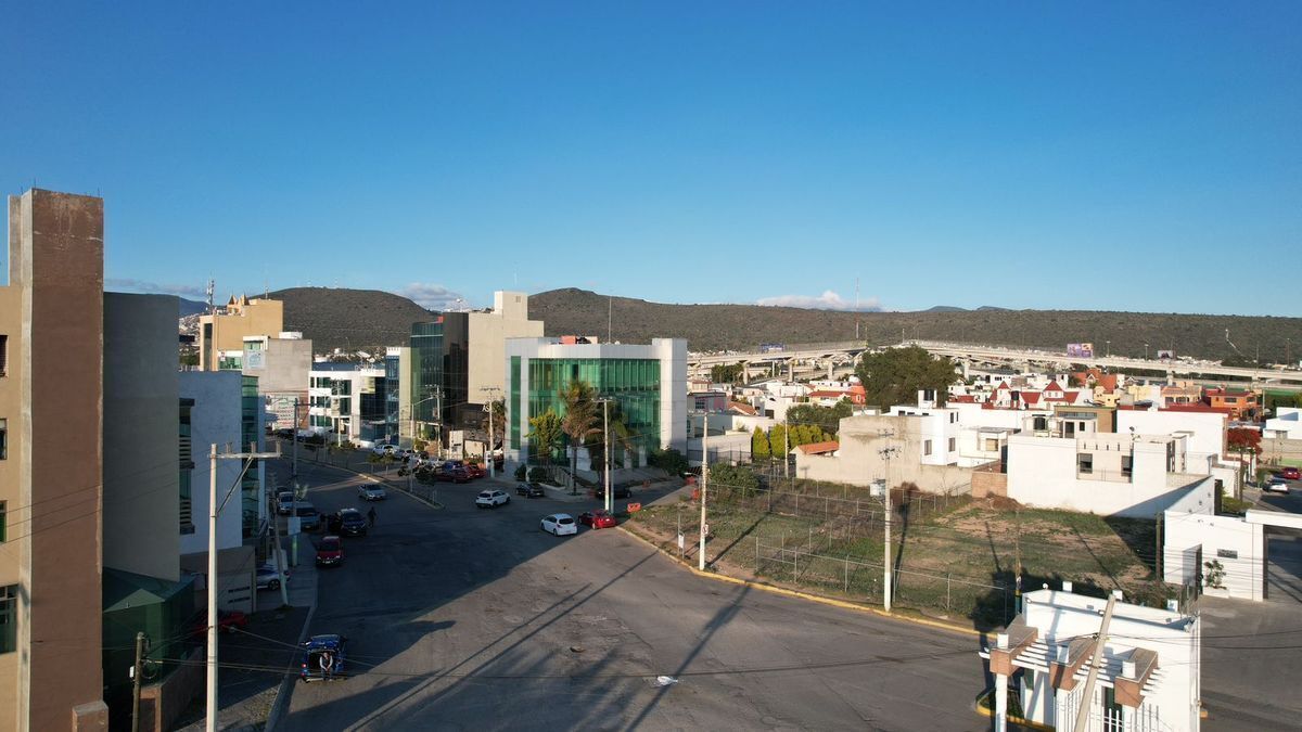 4 de 8