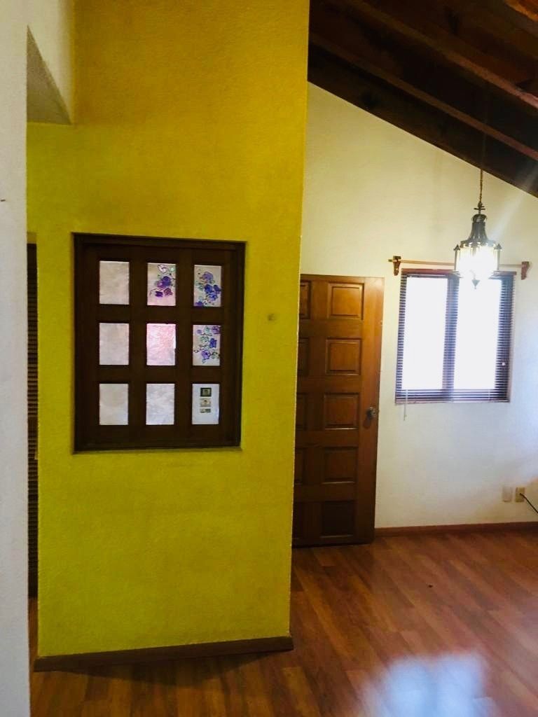 20 of 38: Recámara principal con vestidor y baño