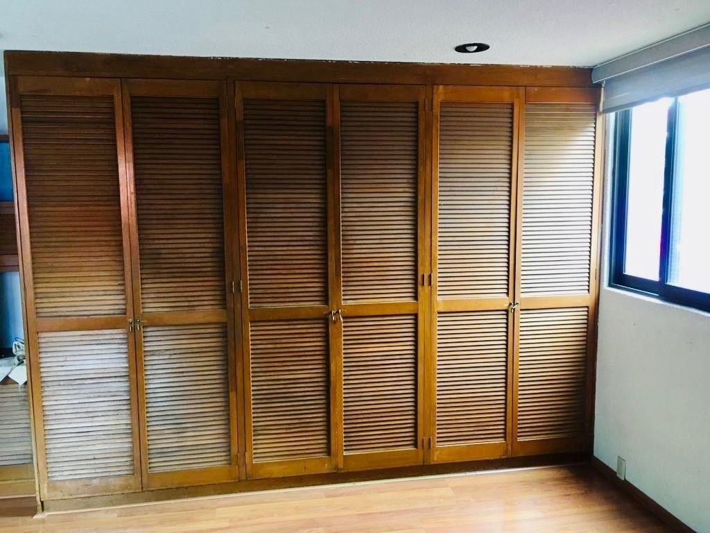 15 of 38: Primera recámara secundaria con clóset