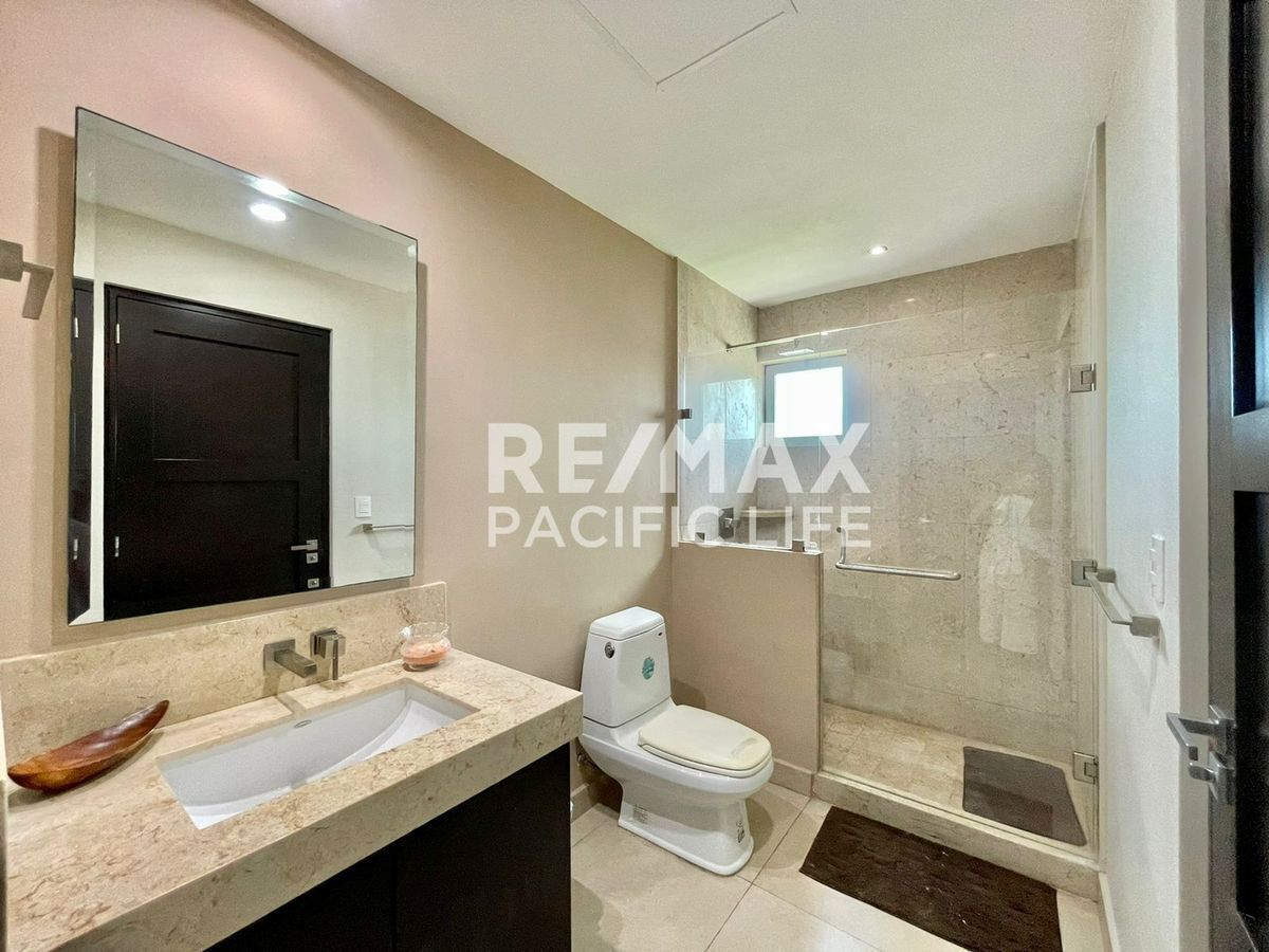 CONDOMINIO EN VENTA EN ESCONDIDO TOWERS EasyBroker