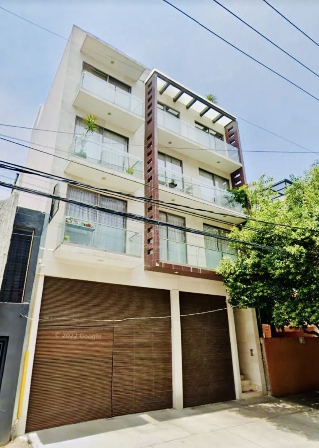 1 de 27: Fachada del condominio