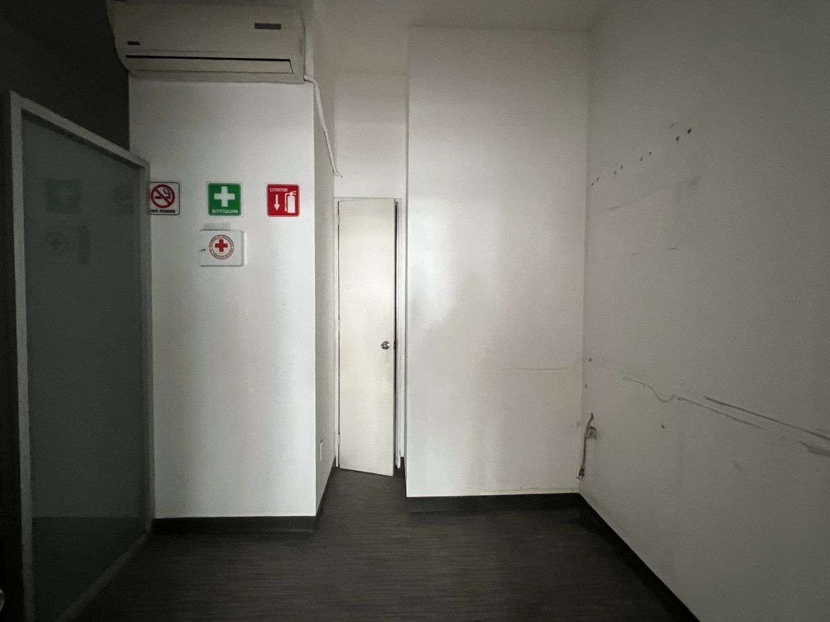 Retail Space in Valle Dorado, Tlalnepantla de Baz, photo 7 of 9