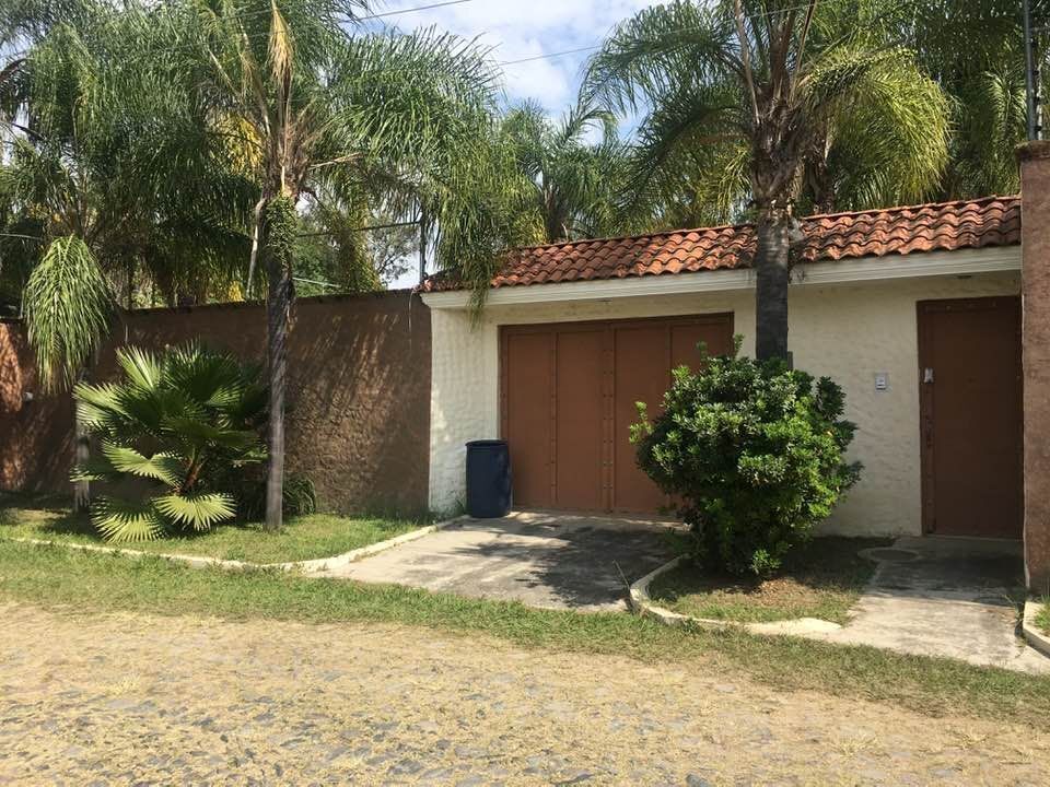 2 casas en venta en Fraccionamiento club de golf atlas, Tlaquepaque,  Jalisco 