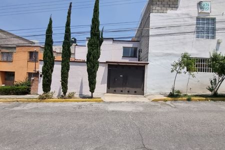 CASA EN VENTA EN FRACCIONAMIENTO PRIVADAS DE SAN JAVIER, PACHUCA DE SOTO