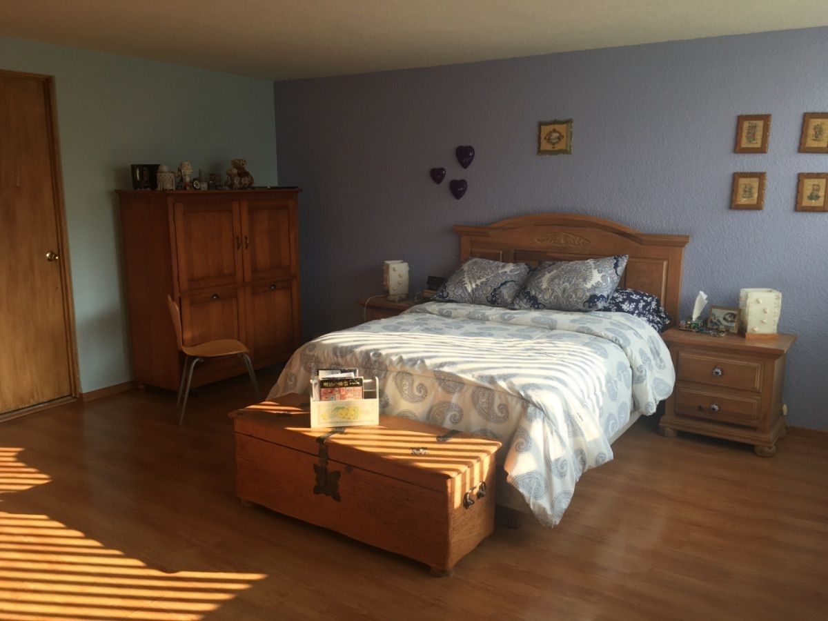 7 de 20: Recámara principal amplia con baño y vestidor
