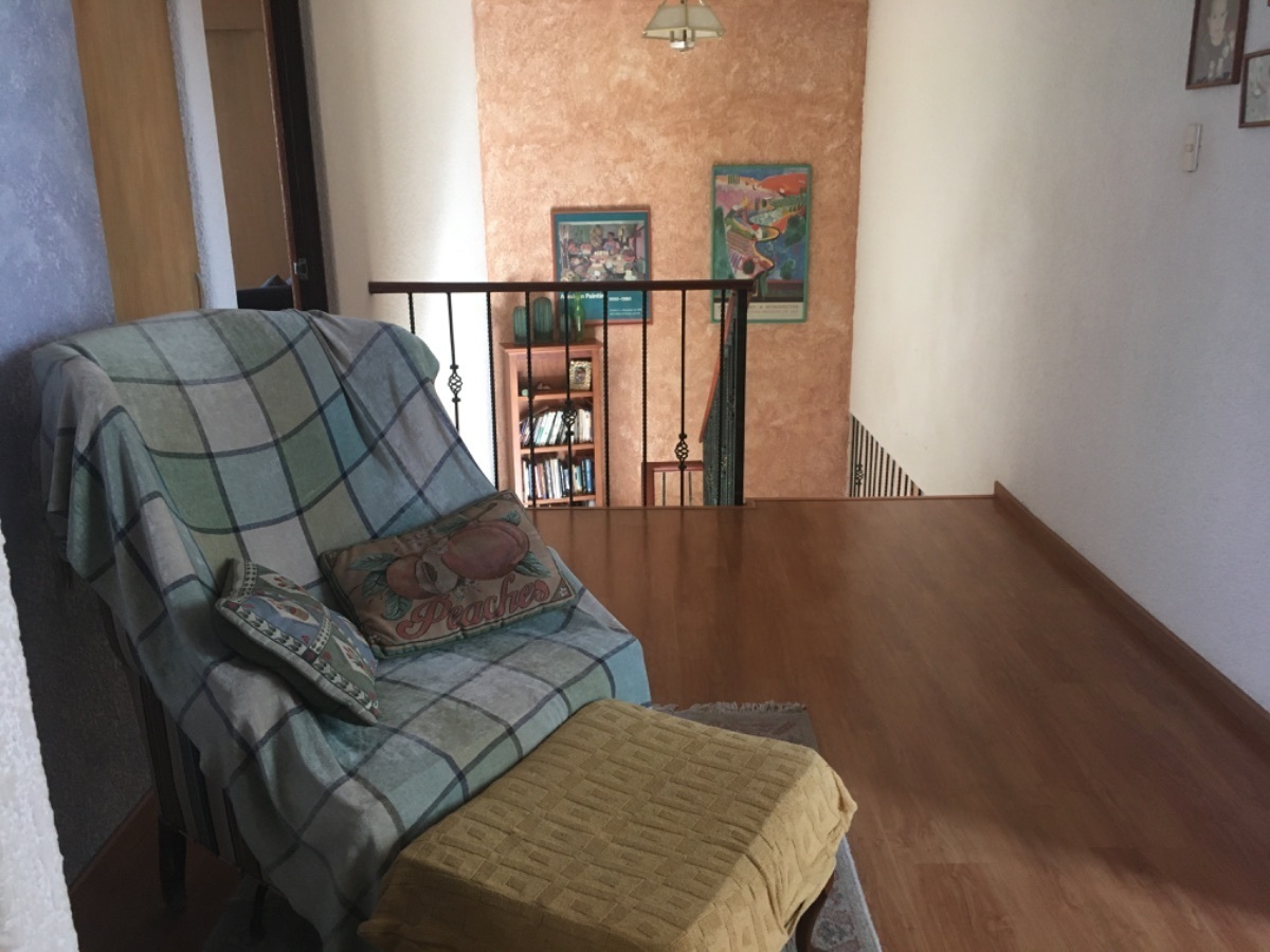 15 of 20: Pasillos 2ndo. Piso