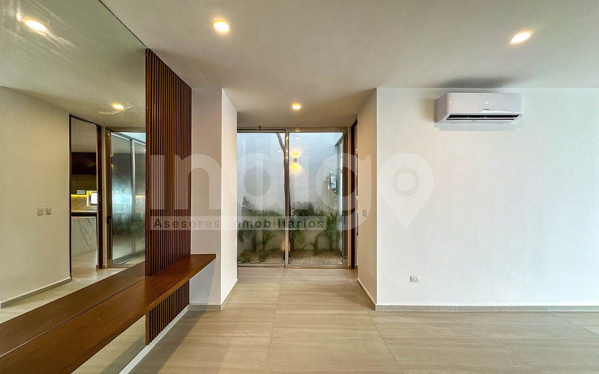 4 de 49: Vestíbulo de Acceso